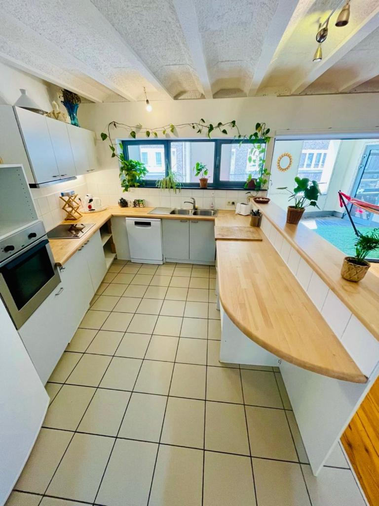 Down Town Oasis-Spacious Loft With Private Parking Bruxelles Exterior foto